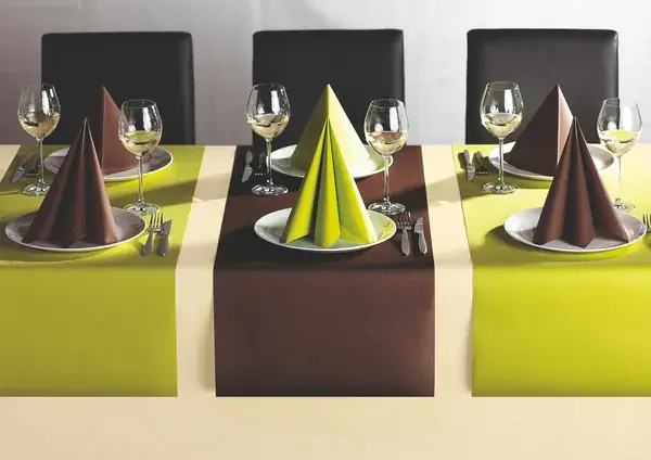 Tafellopers, Elegante tafellopers op rol